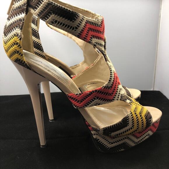 Woven Knit Anne Michelle Socialite Heels 9 - Picture 5 of 14